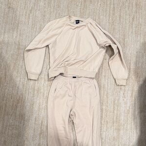 GAP Off-White Cozy Sweatshirt